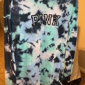 OVERSIZED TIE DYE LONG SLEEVE FROM PINK! Size XS!